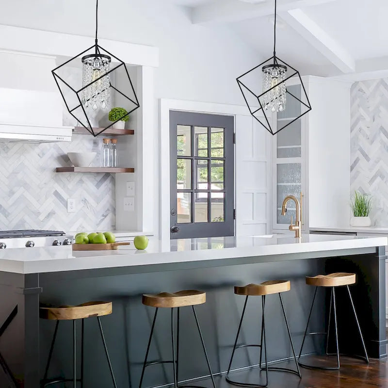 Suspension géométrique noire à une lumière C Cattleya avec abat-jour cylindrique en perles de cristal