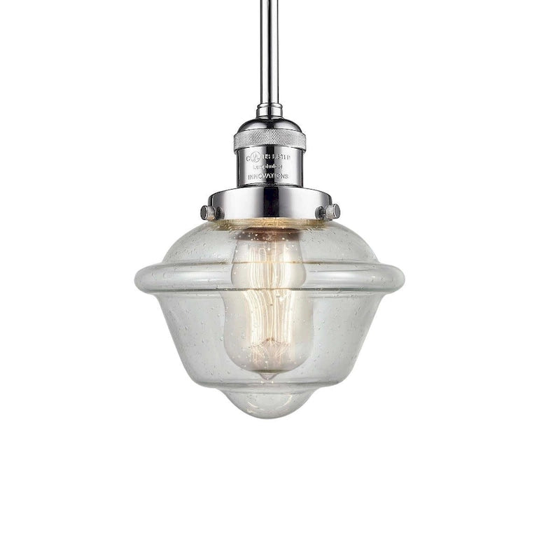 Suspension miniature Oxford Small à une lumière de 8 pouces de large, issue de la marque Innovations Lighting.