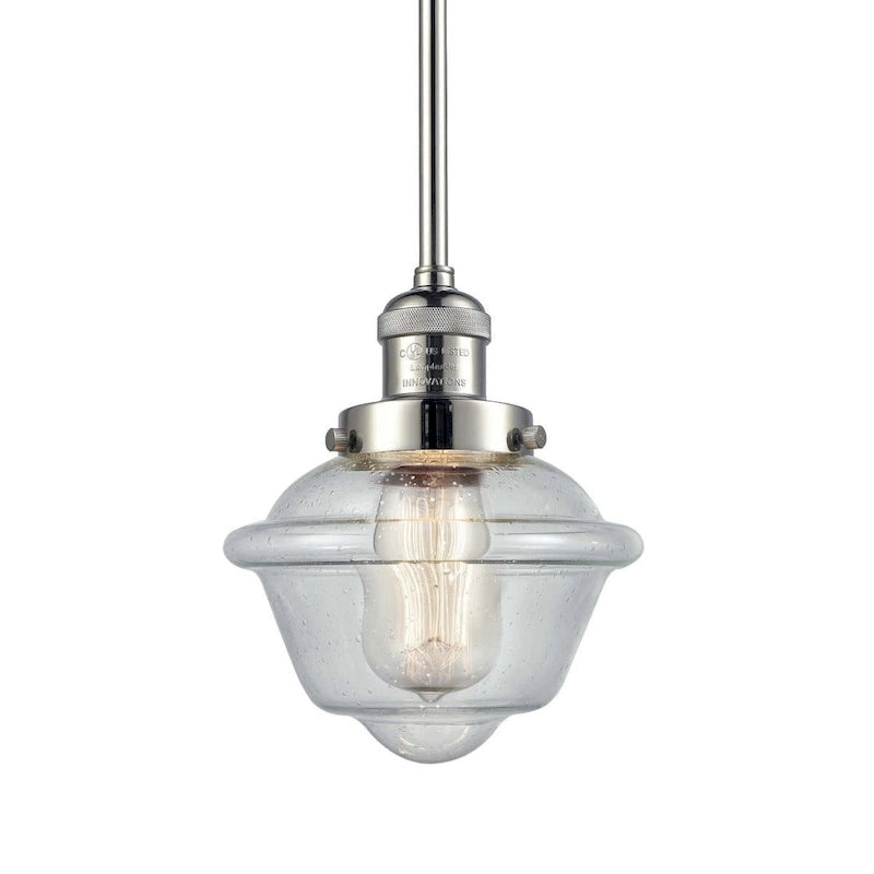 Suspension miniature Oxford Small à une lumière de 8 pouces de large, issue de la marque Innovations Lighting.