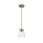 Suspension Josleen de Millennium Lighting, disponible en plusieurs finitions avec abat-jour en verre transparent