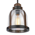 Suspension intérieure Westinghouse Lighting Cindy à une lumière, finition bronze huilé avec accents bois de grange et verre clair bullé