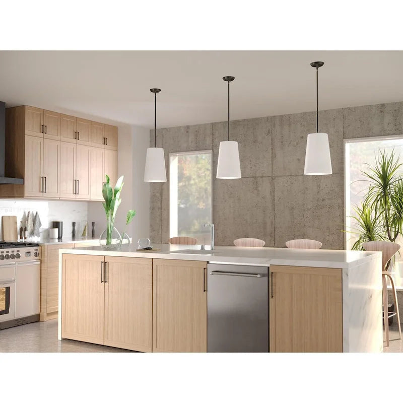 Suspension Clarion Collection à une lumière, noir mat et blanc gravé, style transitionnel - 26,7 cm x 26,7 cm x 40,3 cm