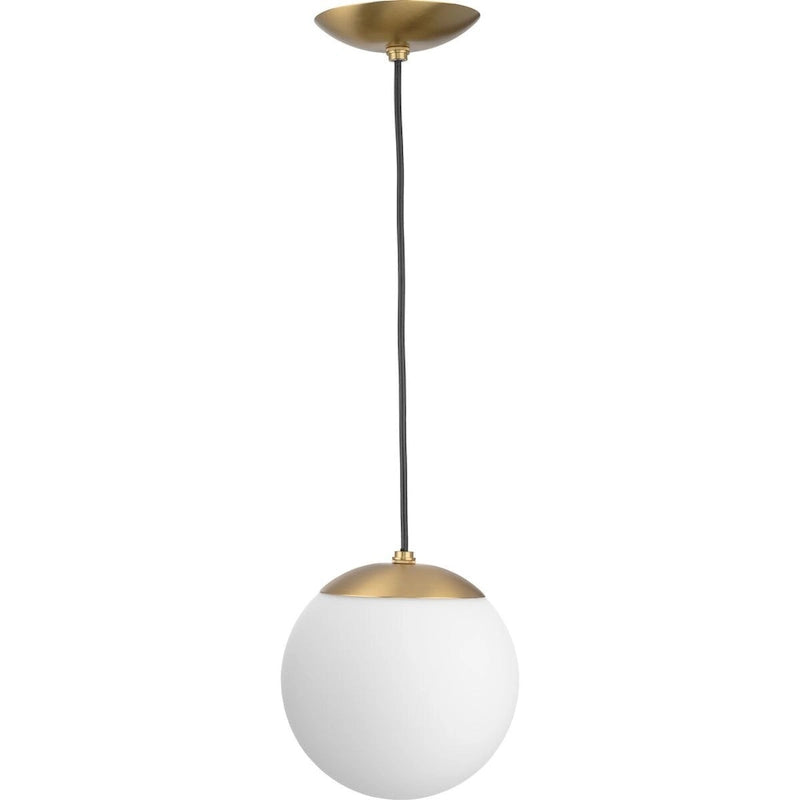 Suspension Atwell Collection en bronze brossé et globe en verre opale, petit modèle - 20,3 cm x 20,3 cm x 21,6 cm
